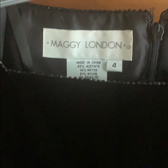 Velvet Dress - Picture 2 of 4